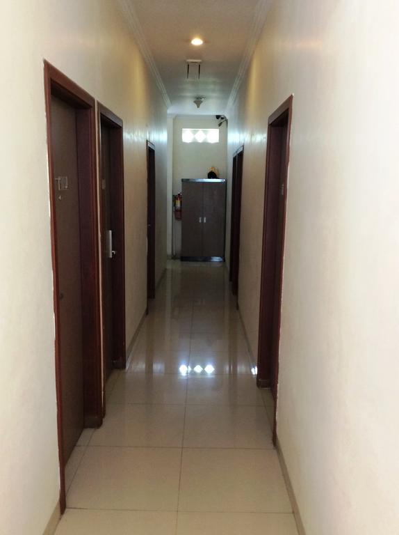 Hotel Diamond Makassar Extérieur photo