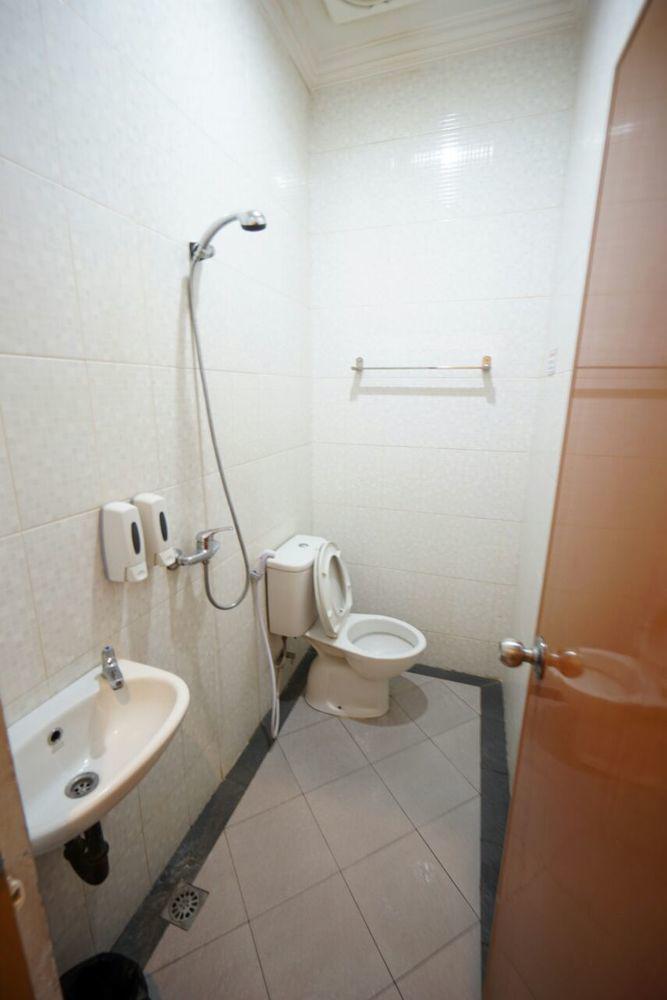 Hotel Diamond Makassar Extérieur photo